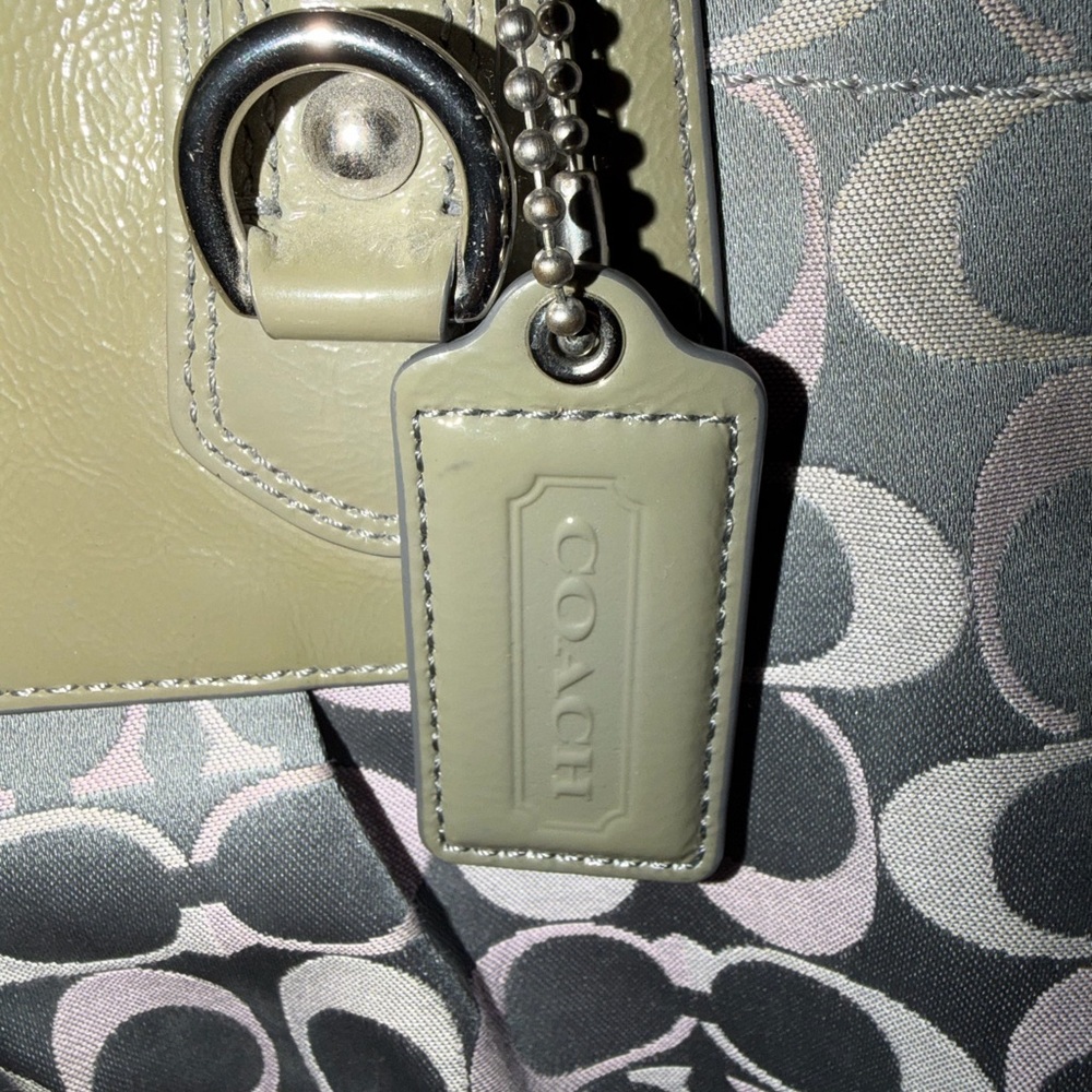 Coach Tote in Gray and Purple - Picture 9 of 9